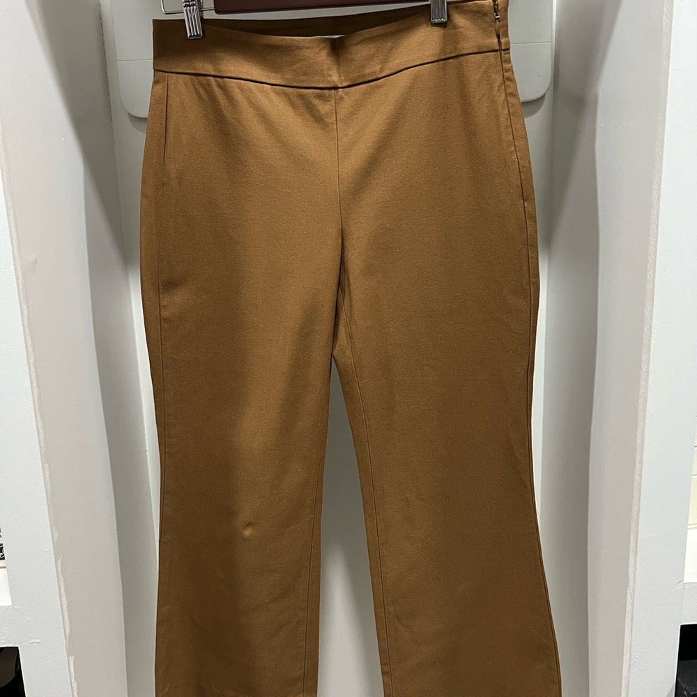 Vince Tan Women's Cropped Pants - Picture 2 of 5